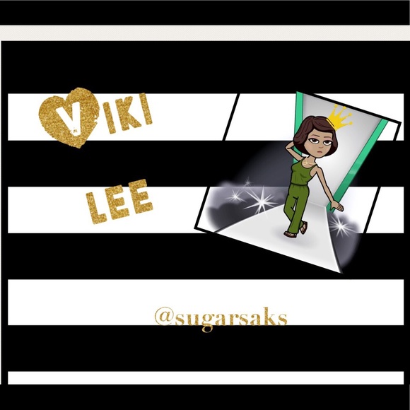 Viki Lee @SugarSaks💛🖤👑 - Picture 1 of 5